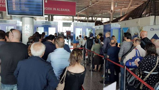 Shqiptaret vijojne te ikin: Rritet numri i azilkerkuesve, 8 per qind me i larte se ne 2018